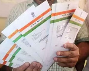EC wants legal backing to seek Aadhaar numbers to clean up voters list
