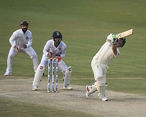 Elgar makes fifty, South Africa take lunch at 153/4