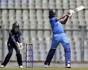 England women bundle out India for 202 after middle-order collapse