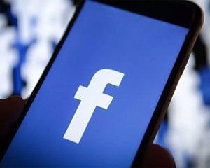 Facebook to soon shut down group stories feature