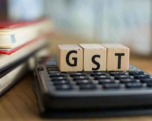 GoM on revenue shortfall to study GST collection on services by states