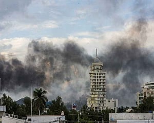 Gunbattles rattle Mexican city after troops find Chapo's son