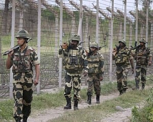 Heavy shelling by Pak in areas along LoC in Rajouri, Poonch; woman injured
