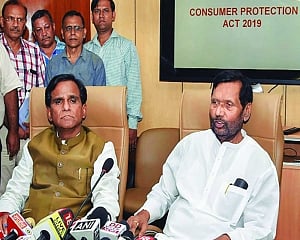 Hotels must explain unfair bills: Paswan