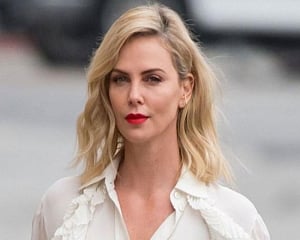 I'm shockingly available: Charlize Theron
