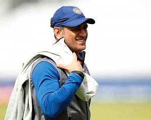 If Dhoni decides he is good enough to continue, don't mess around with that: Shastri