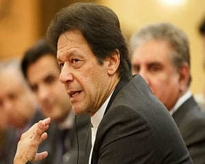 Imran Khan's party tweeted in Hindi