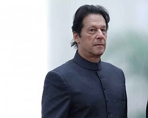 Imran Khan speaks to PM Modi, expresses desire to work together: FO