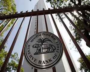 In a first, RBI sends DHFL to NCLT for debt resolution
