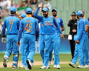 India eye dominance; New Zealand aim to stay afloat