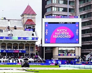 India lose point to rain