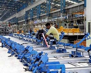 India manufacturing activity growth drops to 2-year low in Oct: Report