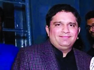 Inflight hijack hoax lands tycoon behind bars for life
