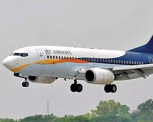 Jet Airways shares continue to fall; tumble over 6%
