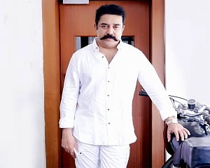 Kamal Haasan gets battery torch as party symbol