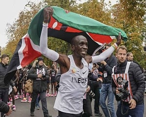 Kipchoge is first to dip under 2 hours for marathon