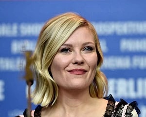 Kissing Brad Pitt was 'gross', says Kirsten Dunst