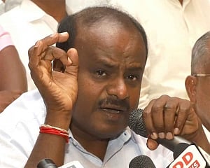 Kumaraswamy releases audio clips, claiming BJP trying to topple his govt