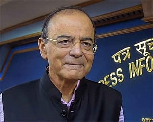 Lies of 'Mahajhootbandhan' stand exposed by CAG report on Rafale: Jaitley
