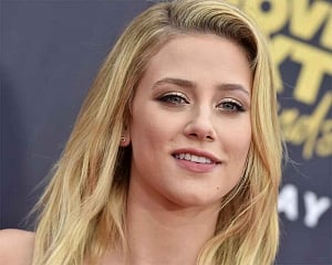 Lili Reinhart is taking therapy sessions again for anxiety and depression