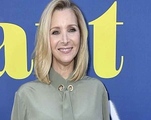 Lisa Kudrow avoids watching 'Friends' reruns