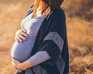 Long travel to work during pregnancy may harm baby