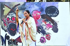 Mamata slams Modi, says PM contradicting Home Minister