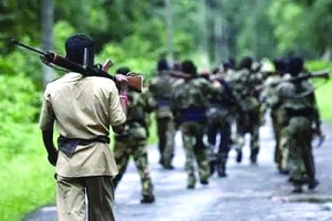 Maoists stab 5 cops to death in Jharkhand weekly market