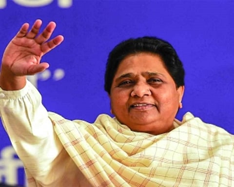 Maya dares Cong to fight all 80 seats in UP