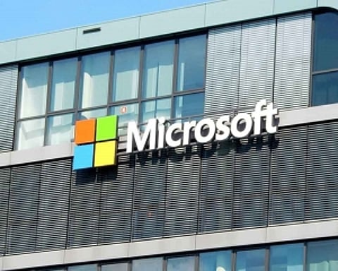 Microsoft bans employees from using Slack