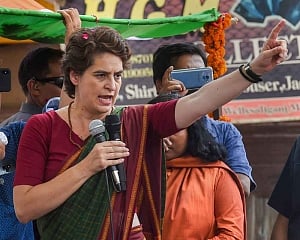 Modi better actor than Amitabh, says Priyanka
