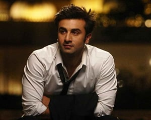 My father is doing well: Ranbir on Rishi Kapoor's health