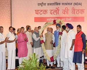 NDA leaders meet ahead of Lok Sabha results