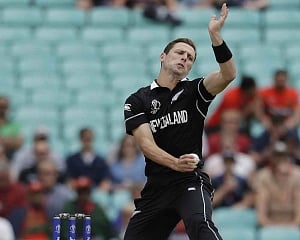 New Zealand opt to bowl in World Cup match against Bangladesh