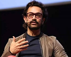 Normal for producers to avoid clash with `Thackeray': Aamir