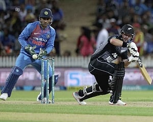 NZ set India 213 to win 3rd T20 International and series