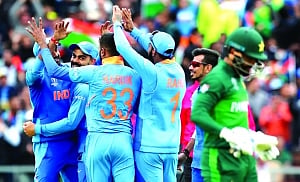Pak’s rain gambit fails to tame dominant India