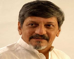 Palekar hits out at NGMA after being interrupted at event