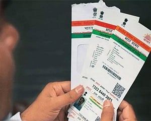 Parliament passes Aadhaar amendment bill