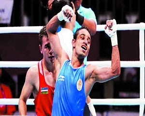 PUgilists assure 5 medals