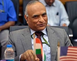 R K Mathur sworn in as Ladakh LG