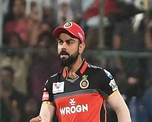 RCB win toss, elect to bowl against SRH