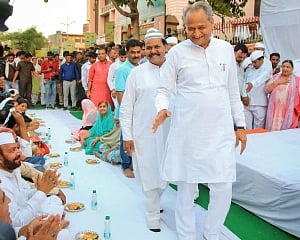 Replace Gehlot with Pilot as CM: R'sthan Cong MLA