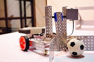 Robots show the way
