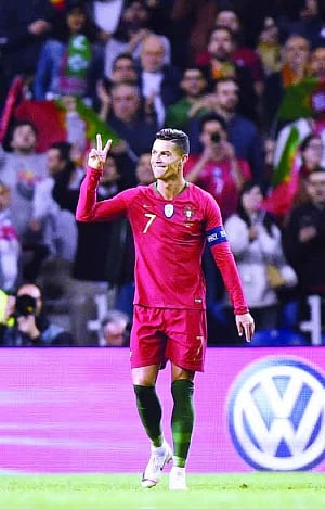 Ronaldo shines, Again!