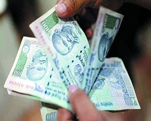 Rs spurts 20 paise to end at 7-month high