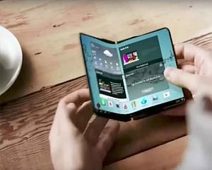 Samsung reportedly offering foldable tech to Apple, Google