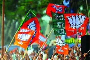 SC refuses to undo Mamata Govt ban on BJP rath yatras