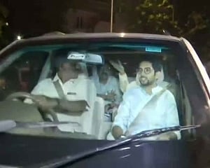 Sena chief Uddhav Thackeray, son Aaditya meet Sharad Pawar in Mumbai