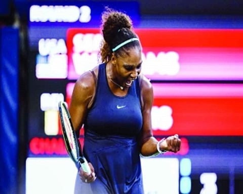 Serena makes winning return